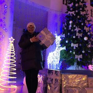 Девушки в Жирновске: Елена, 55 - ищет парня из Жирновска