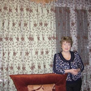 Девушки в Саратове: Надежда, 73 - ищет парня из Саратова