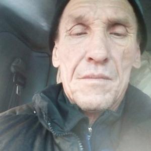 Игорь, 60 лет, Уссурийск
