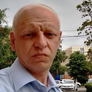 Парни в Волгограде: Игорь Крючков, 42 - ищет девушку из Волгограда