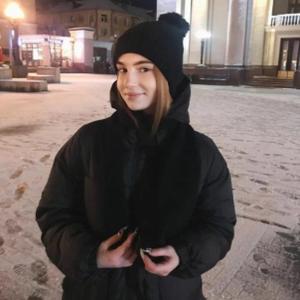 Девушки в Звенигороде: Алиса, 25 - ищет парня из Звенигорода