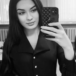 Карина, 22 года, Омск
