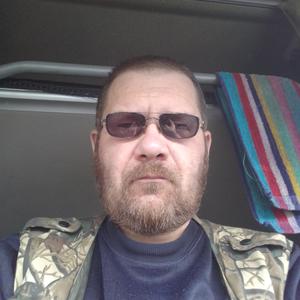 Парни в Волжске: Сергей Вилков, 50 - ищет девушку из Волжска