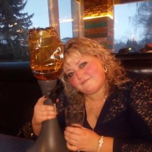 Девушки в Новокузнецке: Ольга, 44 - ищет парня из Новокузнецка