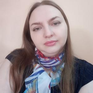 Девушки в Томске: Екатерина, 39 - ищет парня из Томска