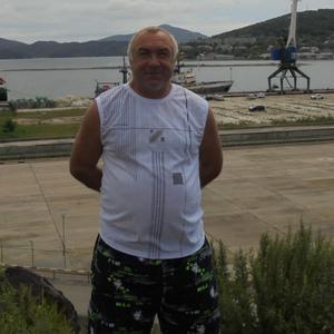 Дмитрий, 60 лет, Уссурийск