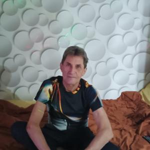Парни в Бийске: Сергей, 65 - ищет девушку из Бийска