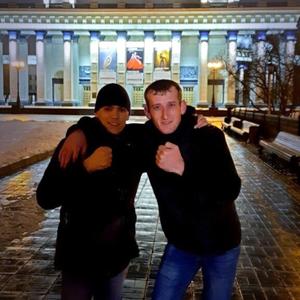 Парни в Кемерово: Александр, 28 - ищет девушку из Кемерово