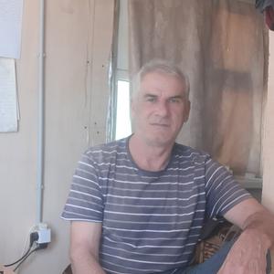 Парни в Нальчике: Аслан, 60 - ищет девушку из Нальчика