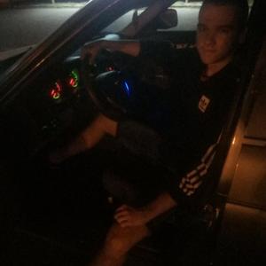Парни в Волгограде: Антон, 26 - ищет девушку из Волгограда