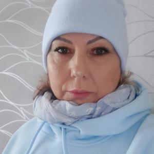 Девушки в Владивостоке: Ирина, 60 - ищет парня из Владивостока