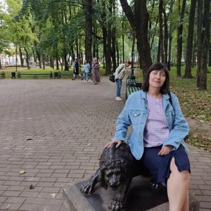 Девушки в Смоленске: Ирина, 54 - ищет парня из Смоленска