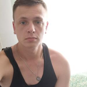 Сергей, 28 лет, Камень-Рыболов