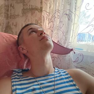 Парни в Новосибирске: Денис, 22 - ищет девушку из Новосибирска