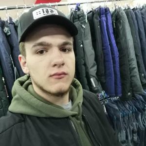 Смирнов, 23 года, Тавда