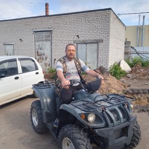 Парни в Волжске: Сергей Вилков, 50 - ищет девушку из Волжска