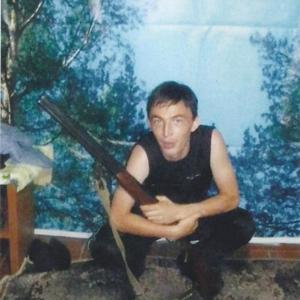 Парни в Волжске: Альберт Мухаметзянов, 41 - ищет девушку из Волжска