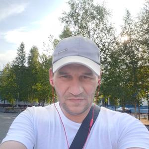 Парни в Лангепасе: Алексей Васильев, 46 - ищет девушку из Лангепаса