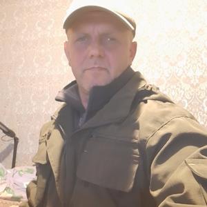 Александр, 55 лет, Псков