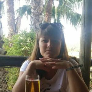 Девушки в Волгограде: Елена, 41 - ищет парня из Волгограда
