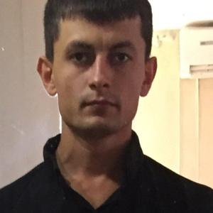 Александр, 27 лет, Нижневартовск
