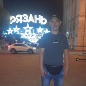 Парни в Бугульме (Татарстан): Айрат, 28 - ищет девушку из Бугульмы (Татарстан)