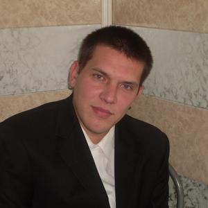 Юрий, 42 года, Псков