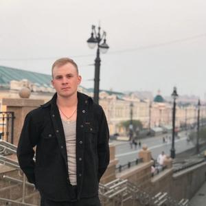 Парни в Острогожске: Максим, 23 - ищет девушку из Острогожска