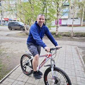 Парни в Тайшете: Vlad Reznik, 35 - ищет девушку из Тайшета