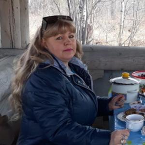 Девушки в Южно-Сахалинске: Марина Романцова, 59 - ищет парня из Южно-Сахалинска