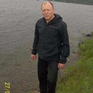 Виктор, 67 лет, Мурманск