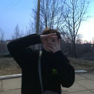 Руслан, 19 лет, Воткинск