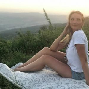 Девушки в Ижевске: Наталия, 35 - ищет парня из Ижевска