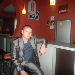 Парни в Гагарине: Алмаз Румилович, 39 - ищет девушку из Гагарина