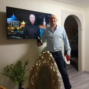 Олег, 47 лет, Москва