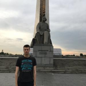 Парни в Саратове: Роман, 23 - ищет девушку из Саратова