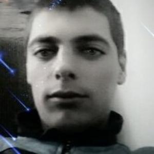 Сергей, 24 года, Хороль