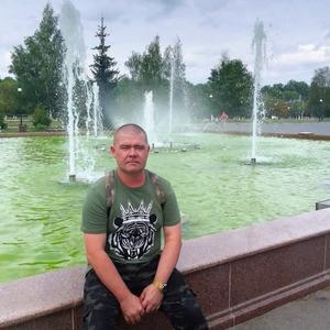 Парни в Новочебоксарске: Станислав Дмитриев, 36 - ищет девушку из Новочебоксарска