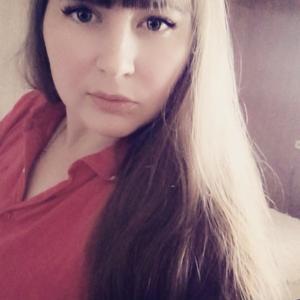 Девушки в Томске: Екатерина, 31 - ищет парня из Томска