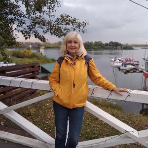 Девушки в Нижний Новгороде: Елена, 61 - ищет парня из Нижний Новгорода