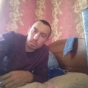 Анатолий, 28 лет, Ханская