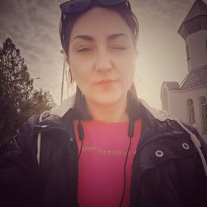 Девушки в Краснодаровский: Анна, 39 - ищет парня из Краснодаровский