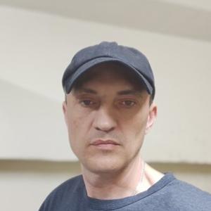 Парни в Димитровграде: Константин, 45 - ищет девушку из Димитровграда