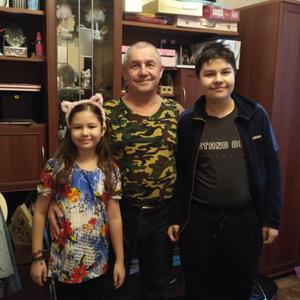 Парни в Казани (Татарстан): Рауф, 66 - ищет девушку из Казани (Татарстан)