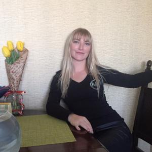 Девушки в Новороссийске: Мила, 40 - ищет парня из Новороссийска
