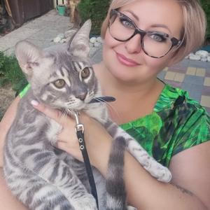 Девушки в Волгограде: Вера, 41 - ищет парня из Волгограда