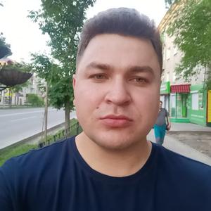 Илья, 32 года, Свободный
