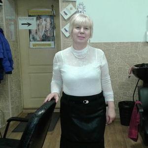 Девушки в Казани (Татарстан): Ирина, 63 - ищет парня из Казани (Татарстан)
