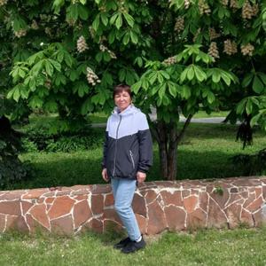 Девушки в Саратове: Роза, 53 - ищет парня из Саратова
