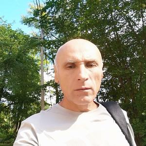 Парни в Вологде: Александр, 59 - ищет девушку из Вологды